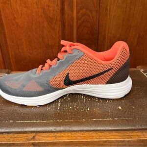 Women’s Nike Revolution Running shoes